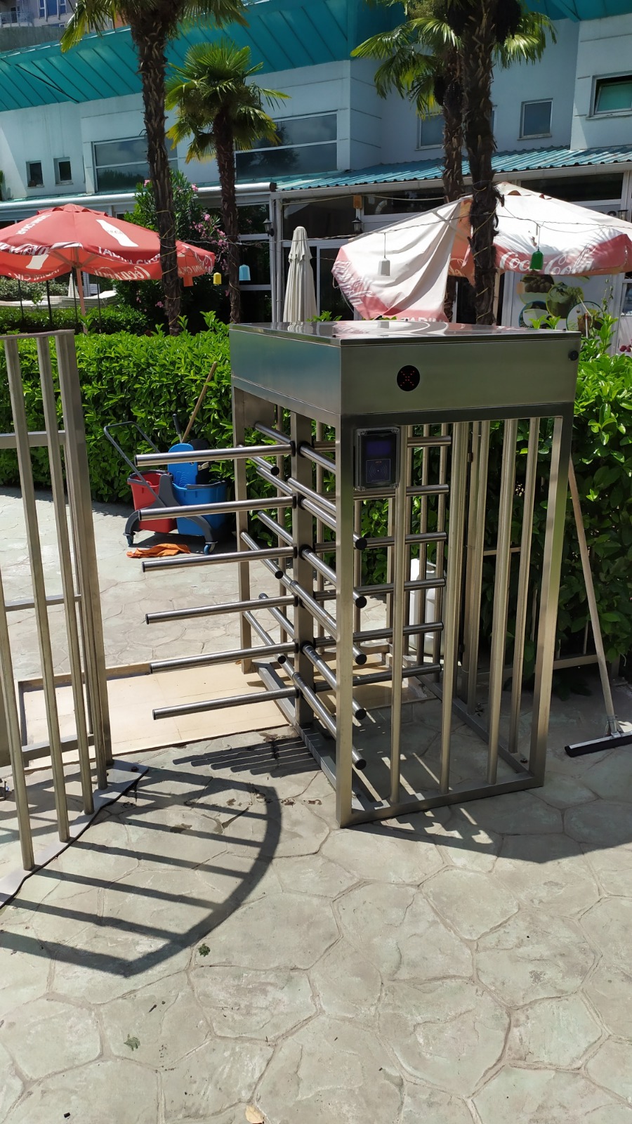 HOLIDAY RESORT HALF-HEIGHT TURNSTILE AND CARD ACCESS PROJECT